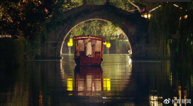 带你打卡总台秋晚中的江南开云体育美景(图2)
