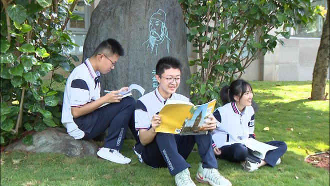 开云体育弥勒这所大自然里的学校！真绿真漂亮！(图5)