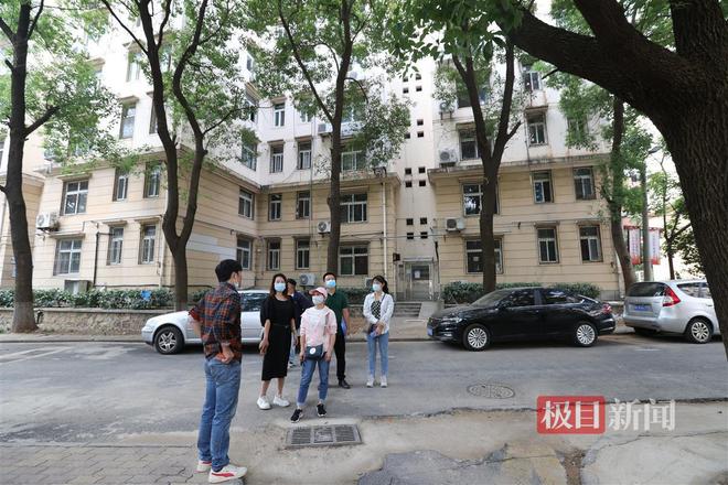 开云体育 开云官网小区内树根缠住燃气管道园林部门主动出击化解多方困扰(图4)