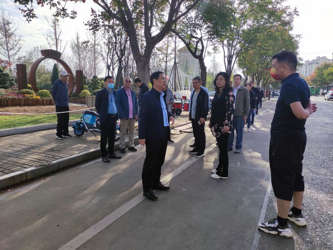 开云体育 开云平台程功言调研督导信阳市第二届省园林绿化花境竞赛筹备工作(图1)