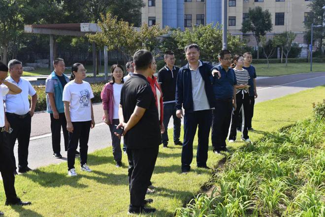 寿光园林建设集团：开展绿化综合整治 扮靓城市迎国庆开云体育 开云平台(图1)