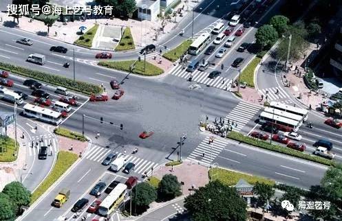 开云体育 开云官网详解城市道路绿地景观设计(图11)