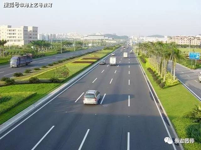 开云体育 开云官网详解城市道路绿地景观设计(图35)