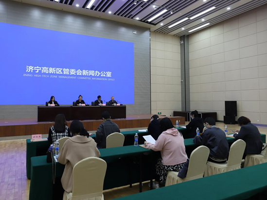 “增绿提质、增华添彩”山东济宁高开云体育 开云平台新区持续提升绿化品质(图1)
