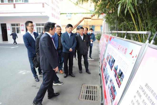 开云体育 开云平台信阳市城市管理局多形式推进走基层宣讲活动走深走实(图2)