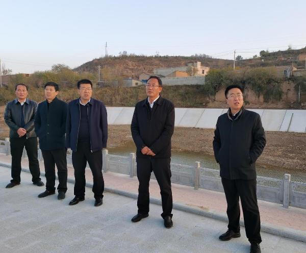 开云 开云体育宗学谦督导调研城市绿化工作(图2)