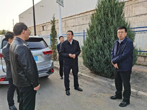 开云 开云体育宗学谦督导调研城市绿化工作(图3)