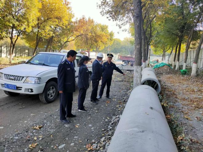 开云 开云体育平台园林绿化不停歇坚守岗位“靓”市容！(图4)