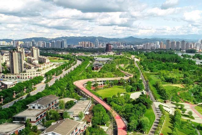 开云 开云体育APP汉中用心打造城市绿色空间(图7)