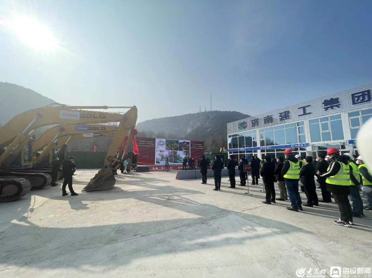 开云 开云体育官网全市园林和林业绿化系统“项目突破年”工作落实现场会暨全市生态绿化项目集中开工_泉城新闻_大众网(图1)