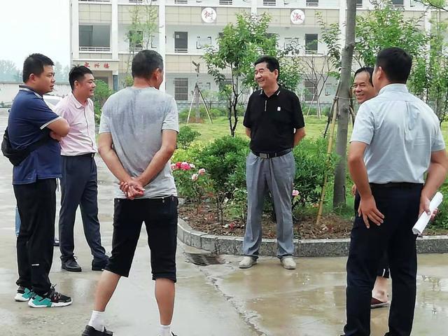 安徽阜阳阜南苗集镇中心学校邀请园林绿化设计专家指导校园建设开云 开云体育APP(图3)