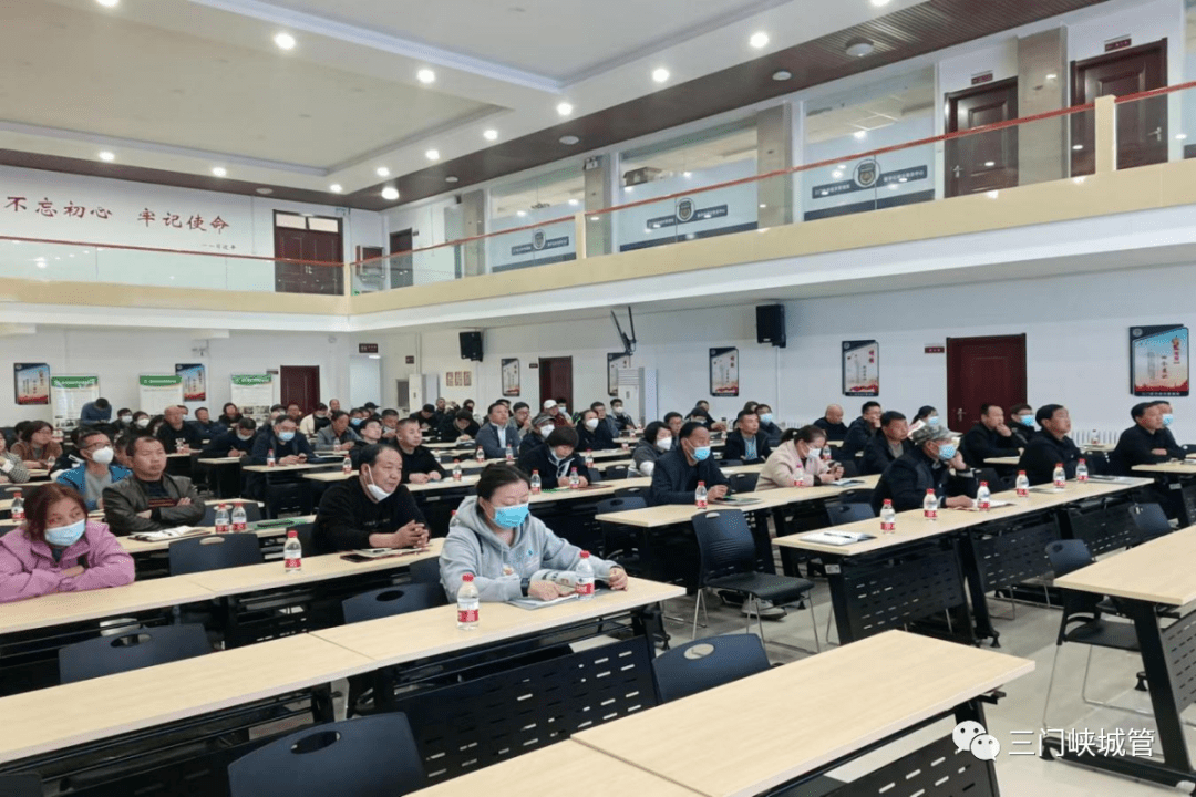 开云 开云体育平台市城市管理局开展春季园林绿化养护技能培训活动(图2)
