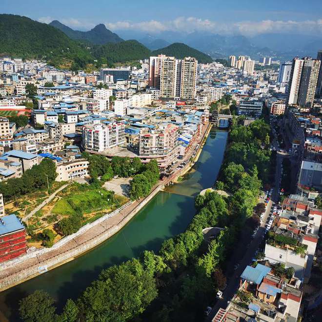 开云体育 kaiyun.com 官网入口铜仁：规划引领聚焦功能品质城市德江“铆足劲”(图2)