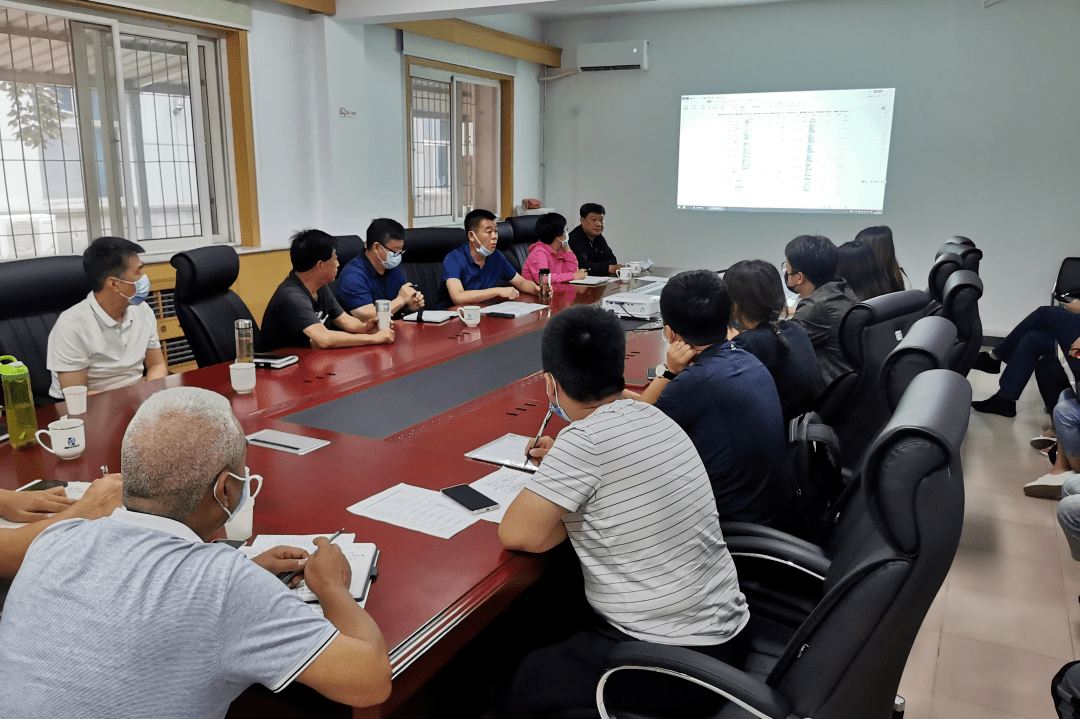 开云 开云体育官网区园林绿化局组织召开园林绿化设计方案审核会(图1)