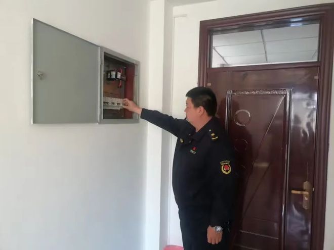 开云 开云体育园林绿化养护中心加强安全生产检查 清除安全隐患(图1) 开云 开云体育园林绿化养护中心加强安全生产检查 清除安全隐患(图1)