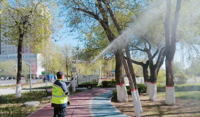 精细化管理园林植物 增强城市“绿色颜值”开云体育 开云官网(图2)