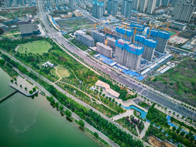 旭辉一江雲著星河开云 开云体育平台之岸园林实景亮相(图6)