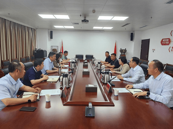 开云 开云体育平台潍坊市园林环卫中心来临沂市考察园林绿化养护管理工作(图1)