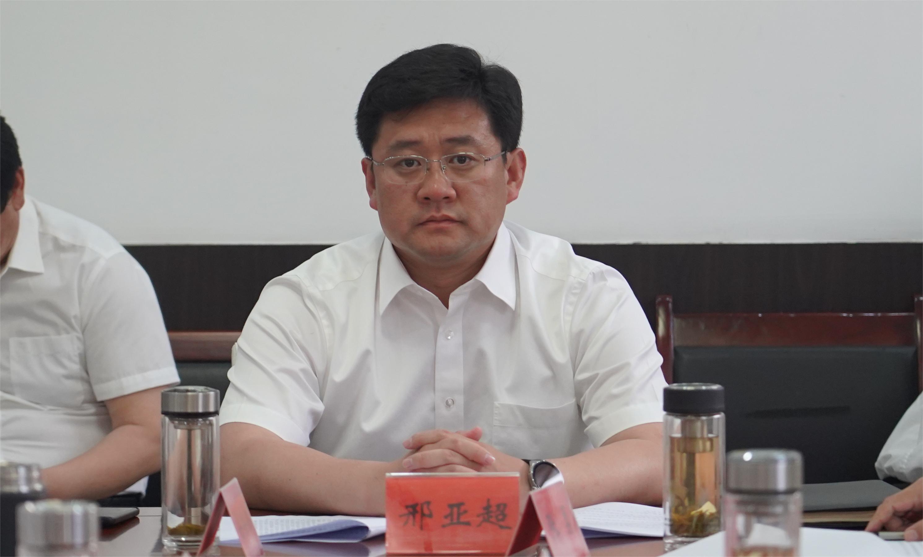 开云体育 Kaiyun.com 官网入口政府县长邢亚超主持召开创建国家园林城市工作推进会(图1)