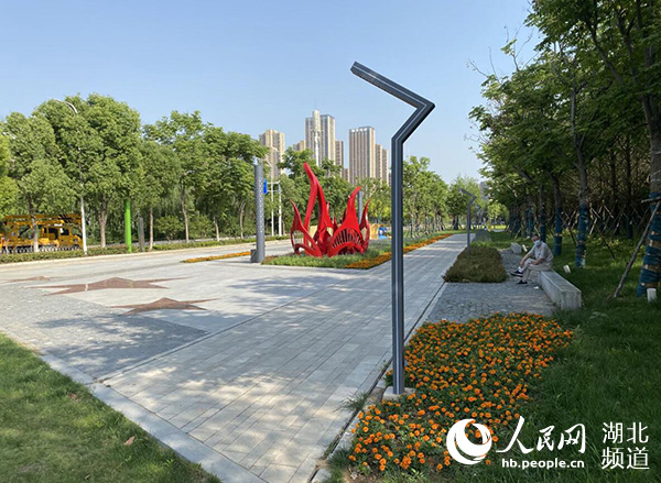 武汉提升开云体育 开云官网老旧小区绿化建设100座口袋公园(图1)