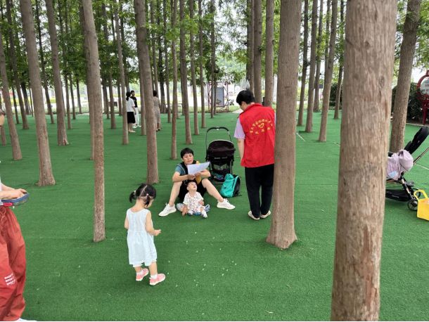 商丘市园林绿开云 开云体育平台化中心开展学习《商丘市文明促进条例》等系列活动(图2)