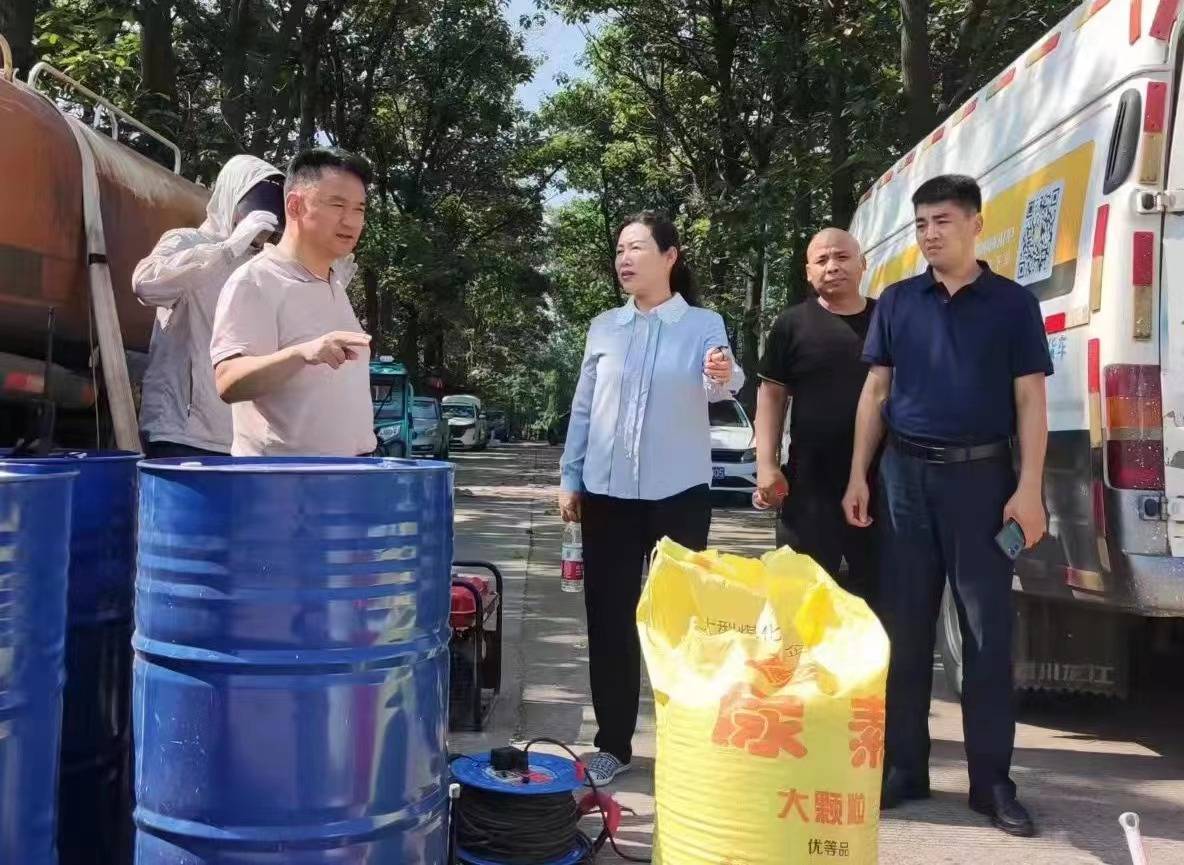 Kaiyun 开云体育商丘市梁园区园林绿化局：飞防美国白蛾 保障生态安全(图1)