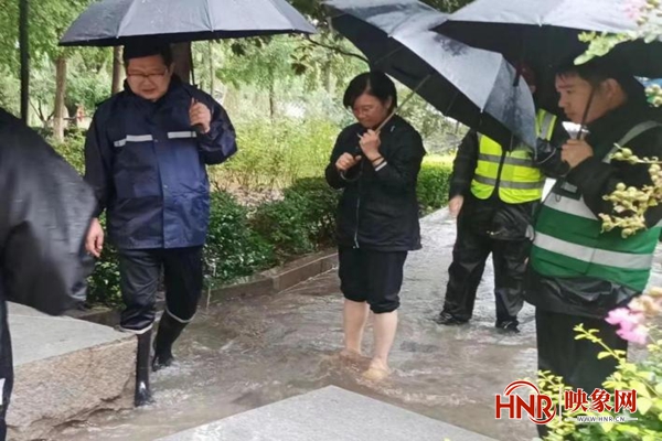 商丘市园林绿化部开云体育 Kaiyun.com 官网入口门积极开展城市防汛工作(图1)