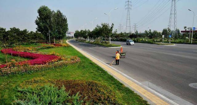 为何中国城市道路喜欢建绿化带而欧洲国家却没有呢？看完就懂了Kaiyun 开云(图2)