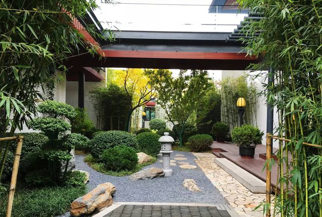 Kaiyun 开云体育私家“中式庭院”设计恬静自然的中式花园才是院子应有的样子(图9)