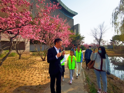 中国园开云体育 开云平台林博物馆开放十年征集园林发展见证物 丰富展览活动践行生态文明理念 “百佳文创计划”叙述美好生活(图1)