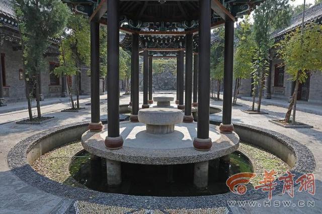 开云体育 开云官网20院古建筑一步一景 精巧复原细节背后是对古建筑的满腔热爱(图1) 开云体育 开云官网20院古建筑一步一景 精巧复原细节背后是对古建筑的满腔热爱(图1)
