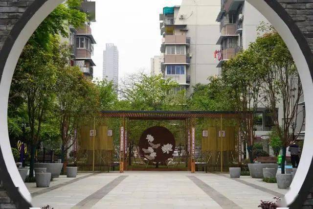 开云体育 Kaiyun.com 官网入口老旧小区改造进行时(85) 绿化提升后的老旧小区怎么这么好看!(图1) 开云体育 Kaiyun.com 官网入口老旧小区改造进行时(85) 绿化提升后的老旧小区怎么这么好看!(图1)