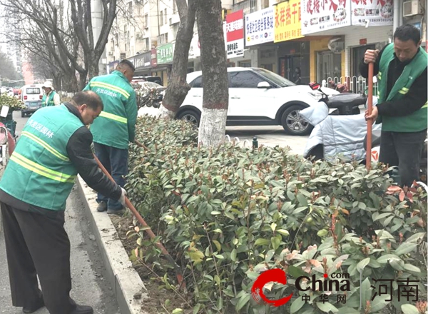 驻马店开发区城开云体育 Kaiyun.com 官网入口市管理局全面开展春季园林绿化补植行动(图1)