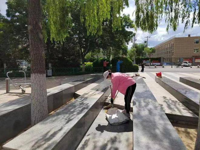 Kaiyun 开云体育炎炎夏日 绿化养护正忙时—“四加强”开启夏季园林绿化养护模式(图5)