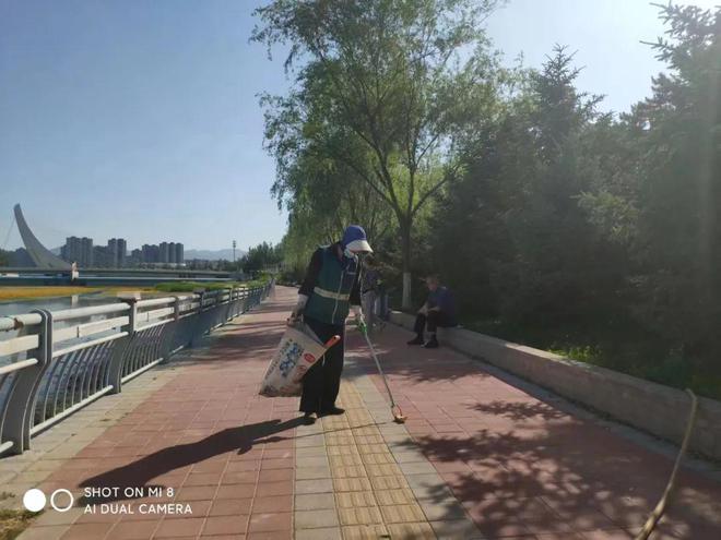 Kaiyun 开云体育炎炎夏日 绿化养护正忙时—“四加强”开启夏季园林绿化养护模式(图6)