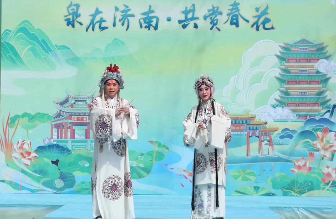 开云 开云体育平台2024济南花朝节《国风戏曲专场》惊艳“破圈”(图3)