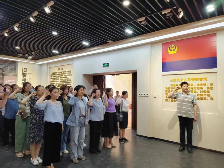 Kaiyun 开云体育济南市园林和林业绿化局坚持“双色双引” 建设“模范机关”_泉城新闻_大众网(图4)