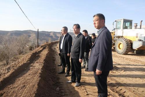 开云体育 Kaiyun.com 官网入口谢占武调研指导春季植树造林绿化工作(图1)