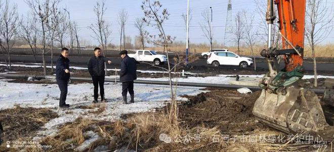 园林绿化养护中心以实际行动“爱绿、护绿”助力创建国家生态园林城市开云体育 Kaiyun.com 官网入口(图1)