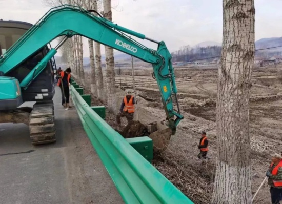 开云体育 Kaiyun.com 官网入口省公路局：全力推进普通国省干线公路绿化提升工程实施(图1)