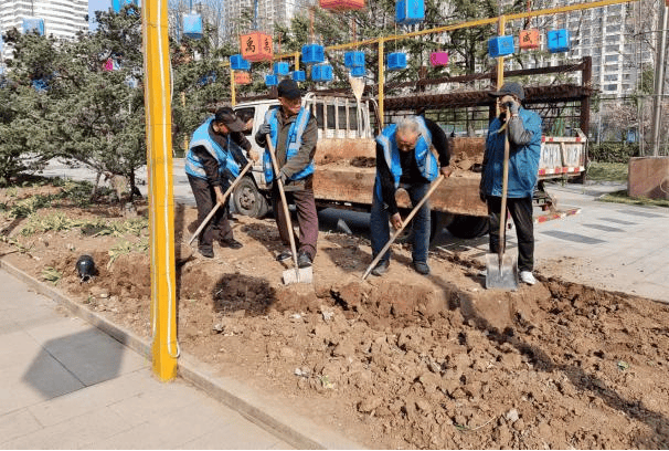 开云 开云体育平台九龙湾公园管理服务中心:正是春季好风光绿化养护正当时(图1) 开云 开云体育平台九龙湾公园管理服务中心:正是春季好风光绿化养护正当时(图1)
