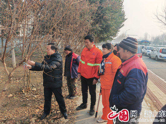 济宁高新区:集中培训统一标准 园林绿化养护工作再提升开云体育 Kaiyun.com 官网入口(图1) 济宁高新区:集中培训统一标准 园林绿化养护工作再提升开云体育 Kaiyun.com 官网入口(图1)